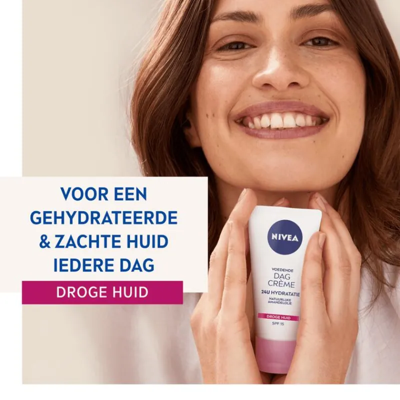 NIVEA Essentials +24h Voedende Dagcrème SPF15 50 ML