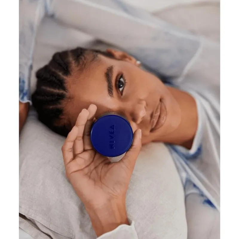 NIVEA Essentials 24u Hydraterende Nachtcrème Normale Huid 50 ML