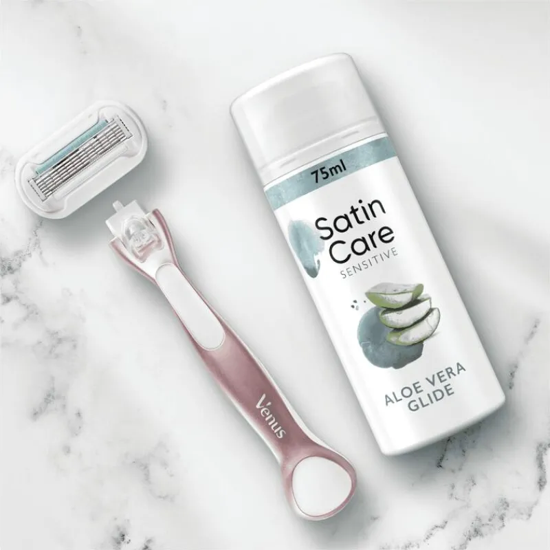 Heren Gillette Venus Satin Care Scheergel Gevoelige Huid Mini 75 ML
