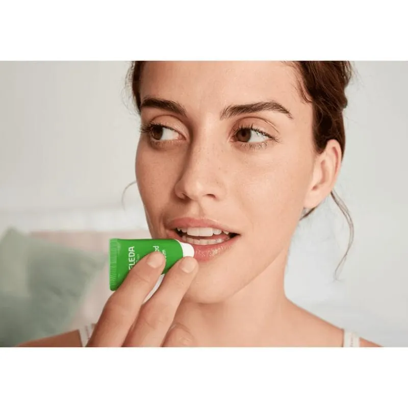 Weleda Skin Food Lip Balm